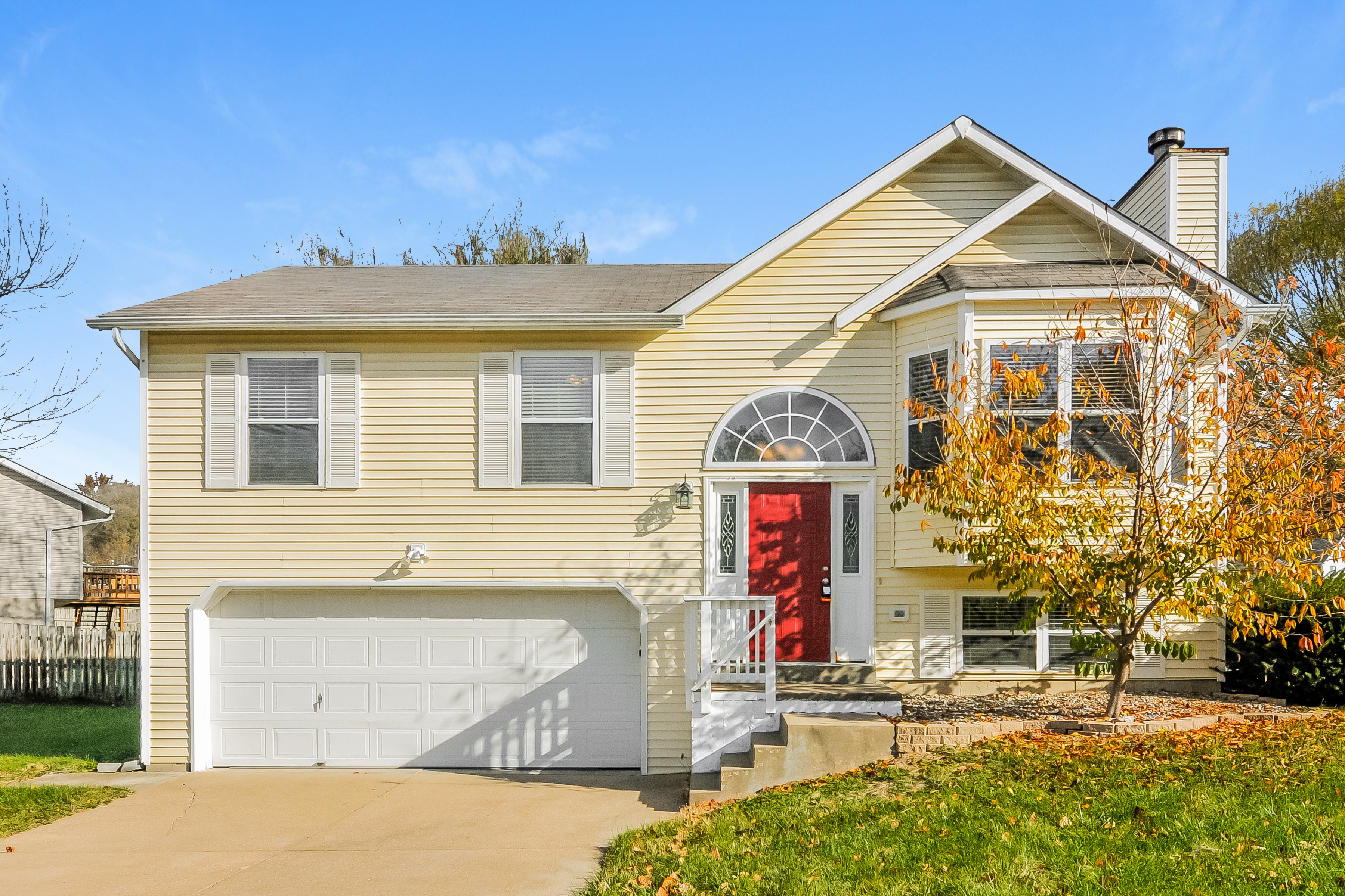 962 SUNSET FARMS CT ST CHARLES, MO 63304